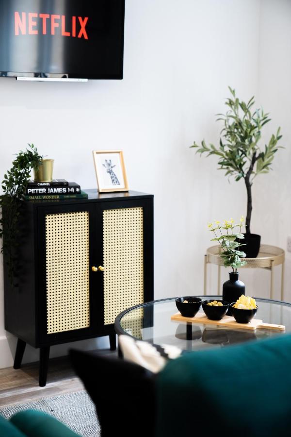 Hosta Group - Prestige 1 Bed Apartment - The Olive Cambridge  Esterno foto